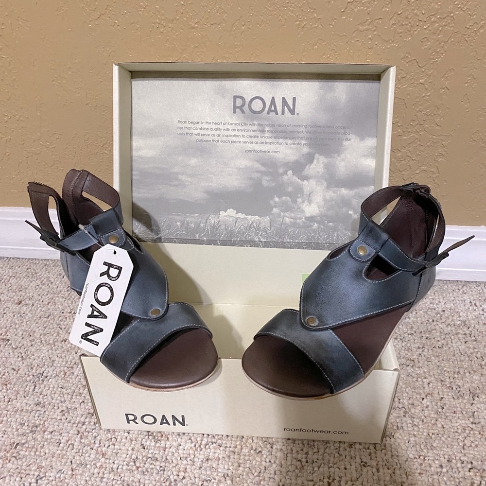 Roan sandals